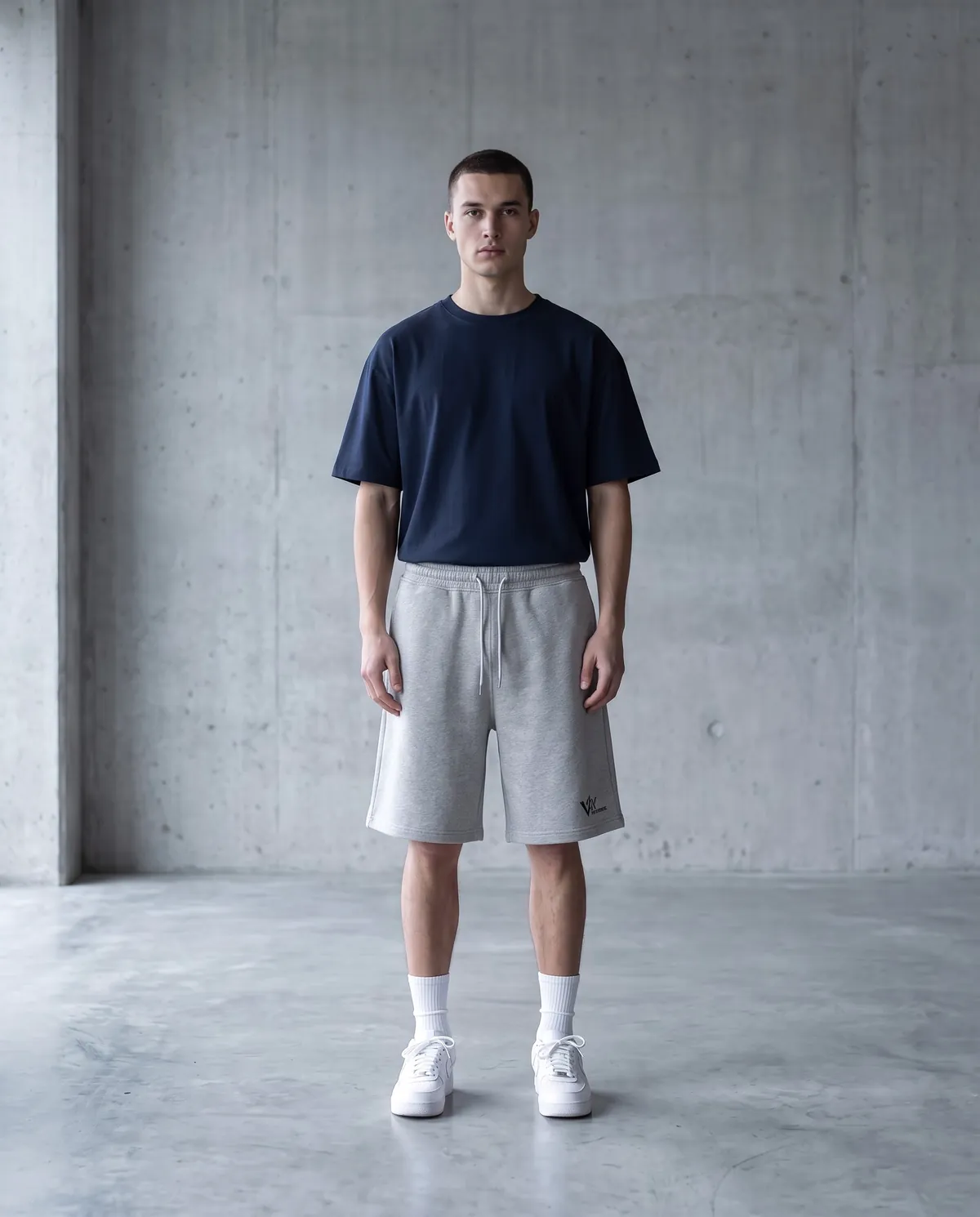 Relaxed knee-length grey shorts